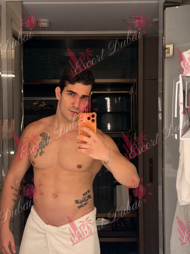 Adrian, 22 years old, 188 cm
