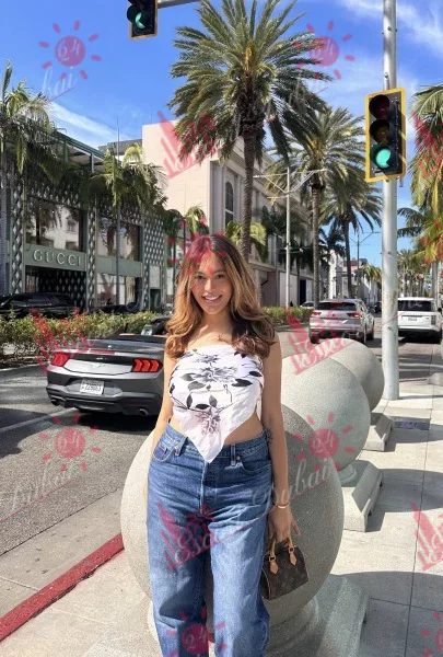 Ariana, 29 years old, 158 cm, medium