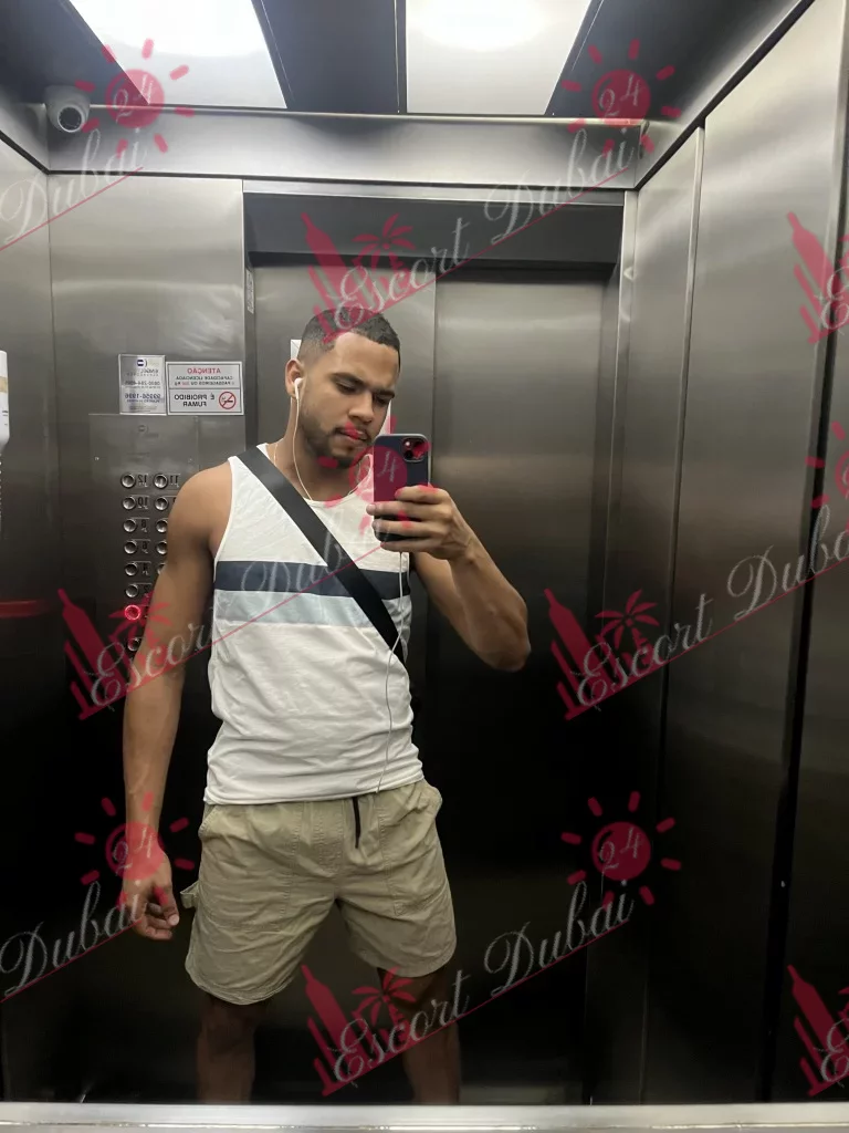 Arthur, 24 years old, 185 cm