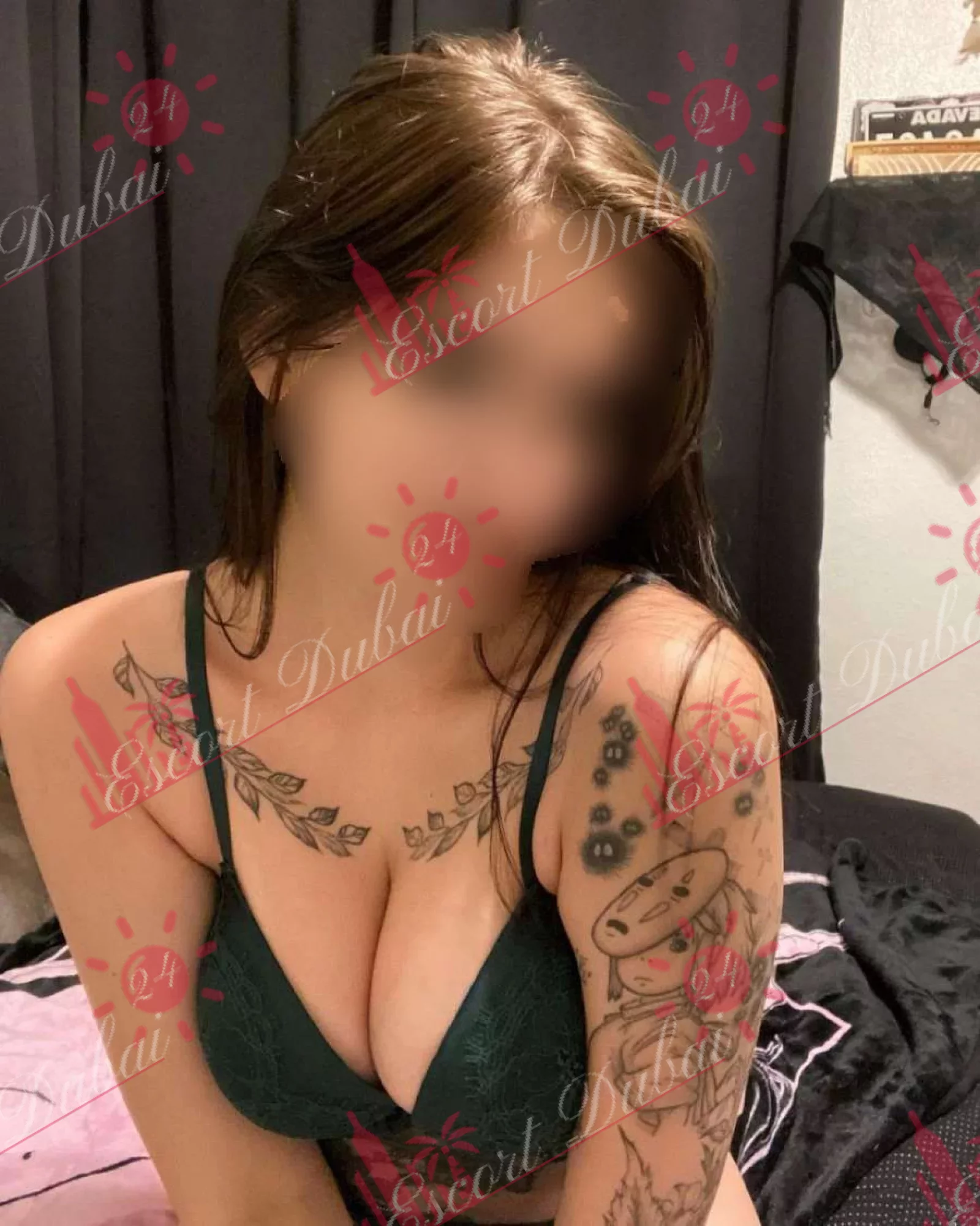 Aurelie, 27 years old, 172 cm, 2
