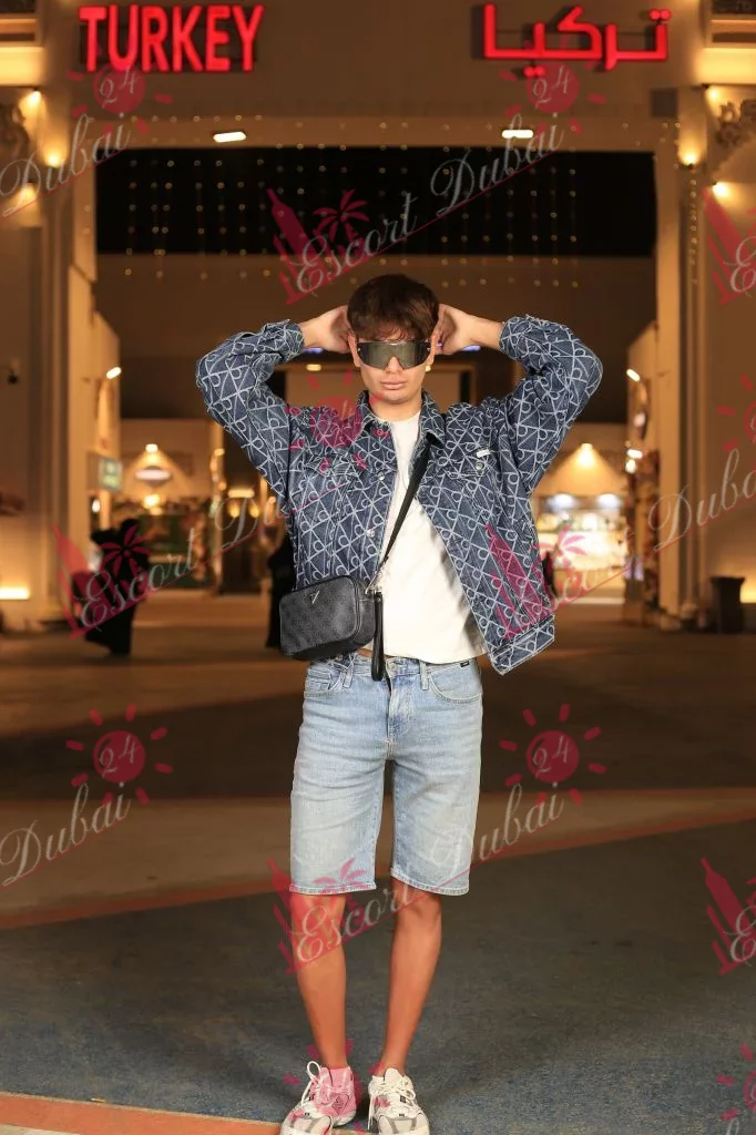 Edward, 19 years old, 180 cm