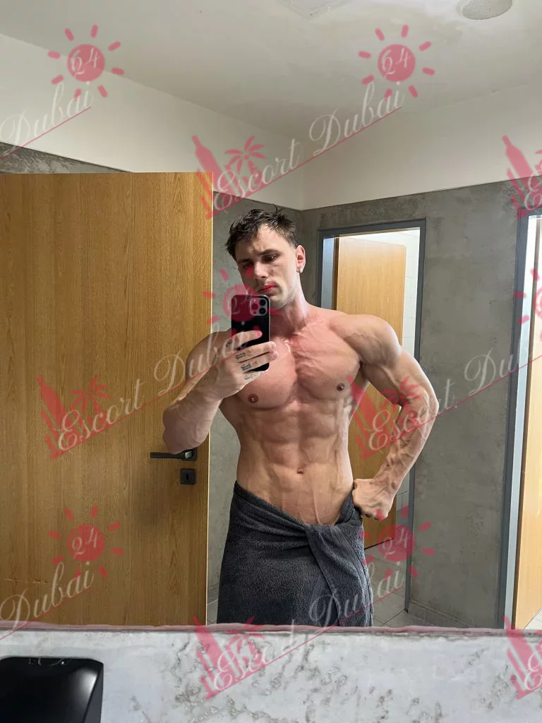 Ethan, 24 years old, 180 cm