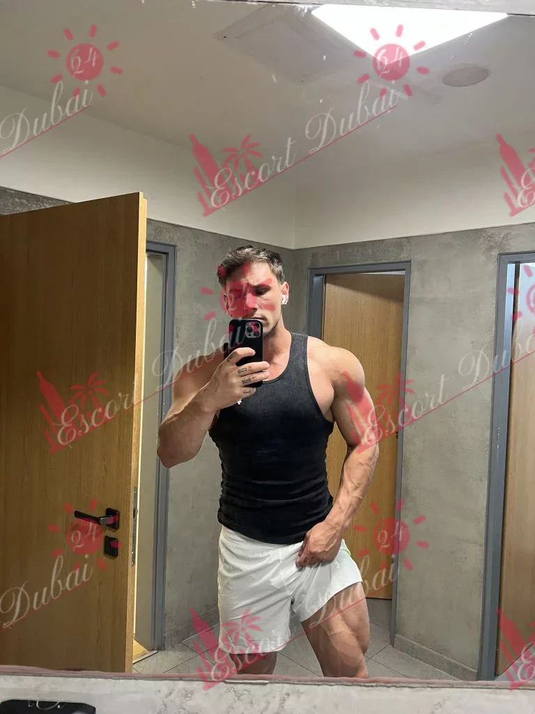Ethan, 24 years old, 180 cm
