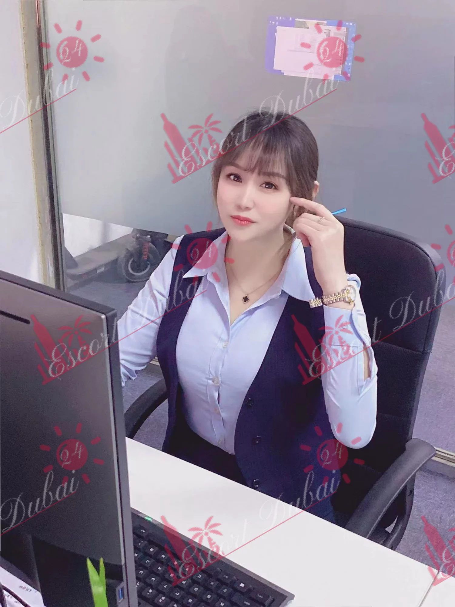 Holly, 26 years old, 168 cm