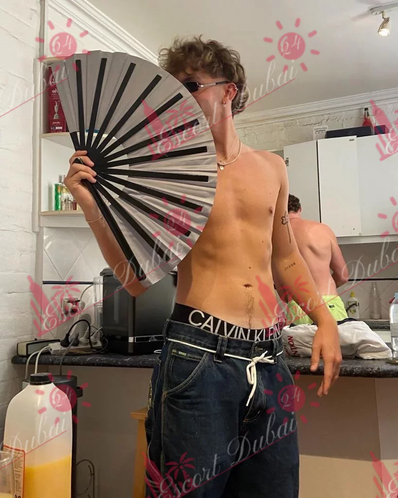 James, 23 years old, 178 cm