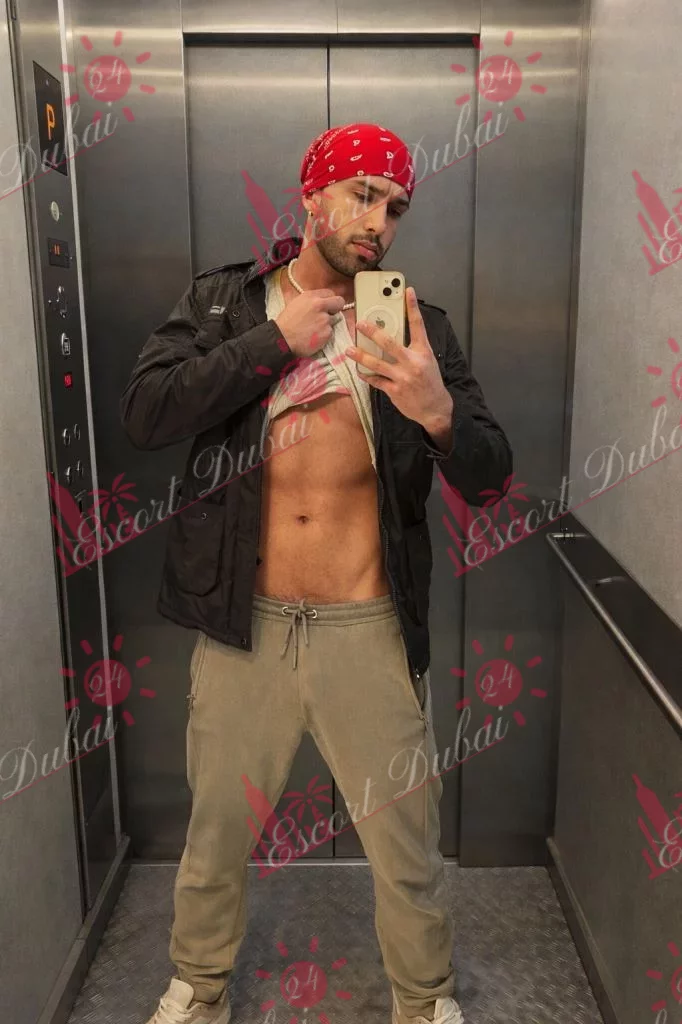 John, 26 years old, 185 cm