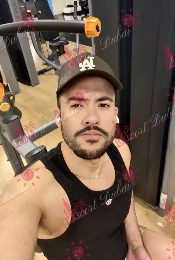 Jonathan, 27 years old, 188 cm