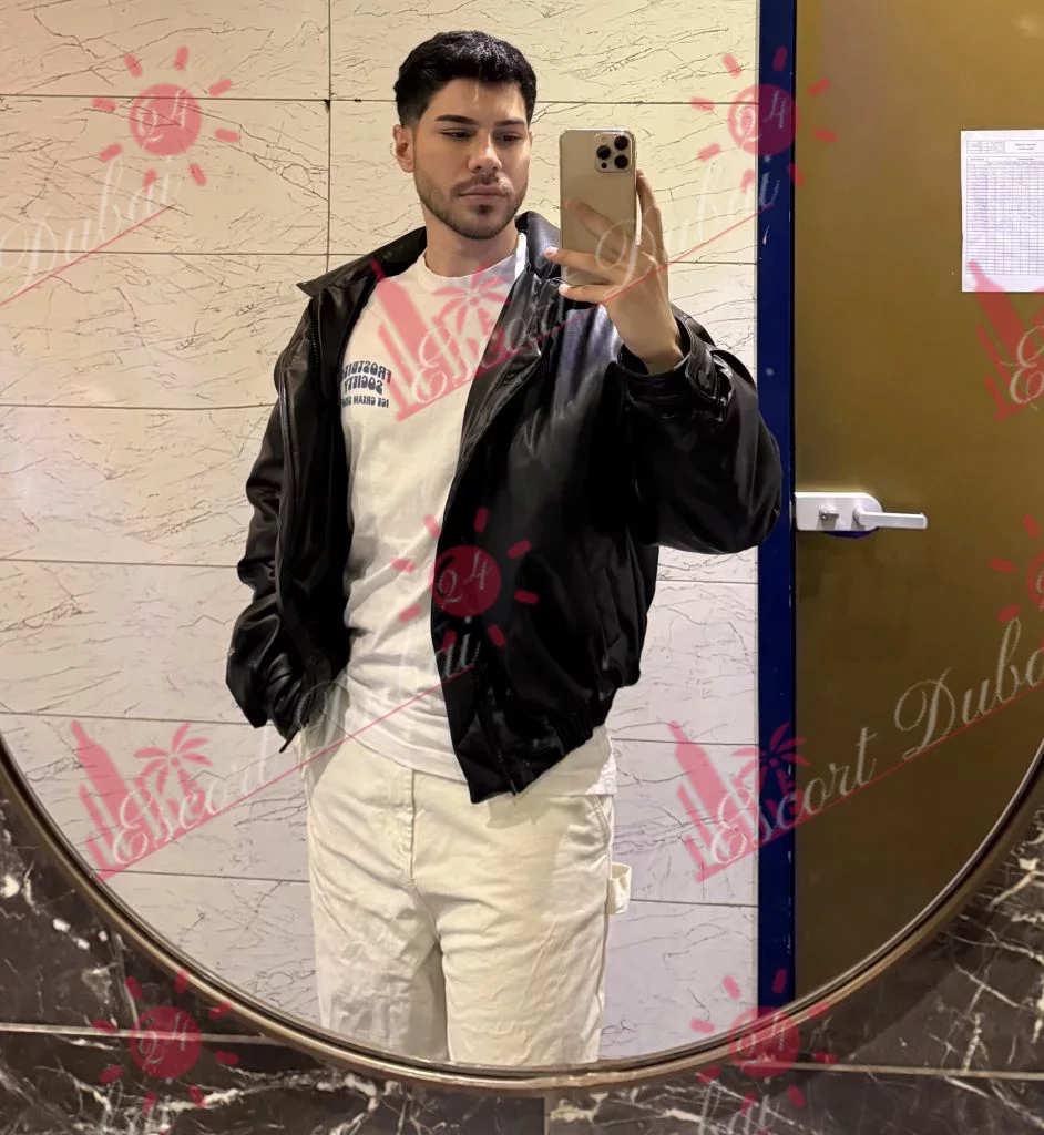 Julian, 24 years old, 185 cm