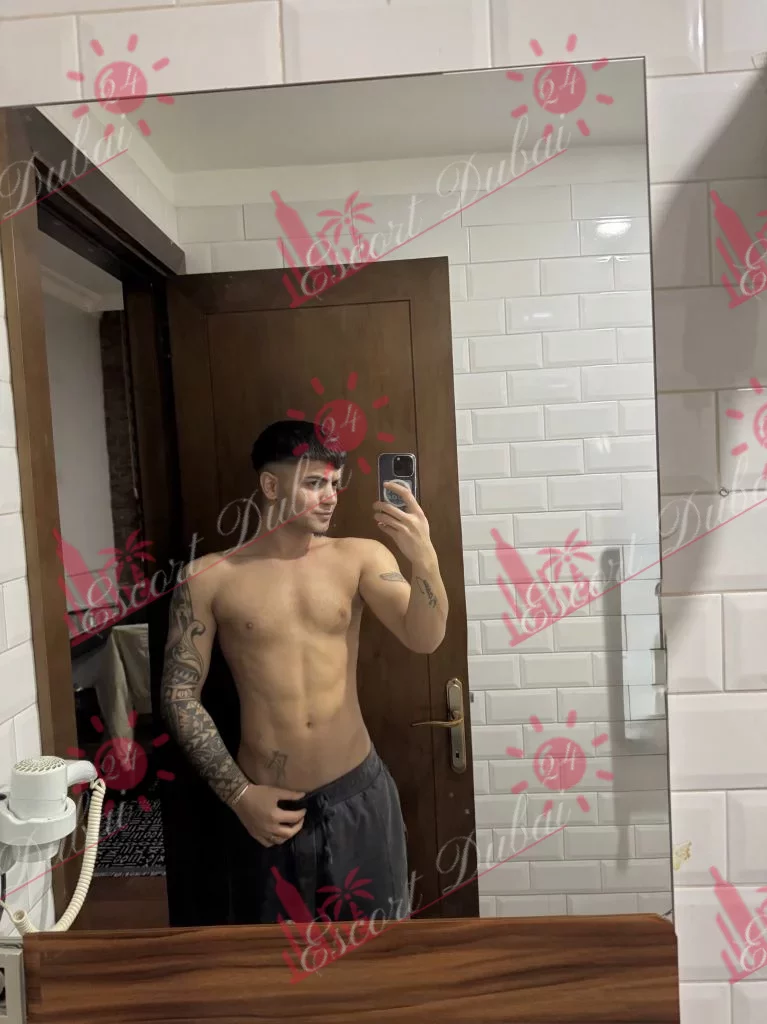 Matthew, 21 years old, 175 cm