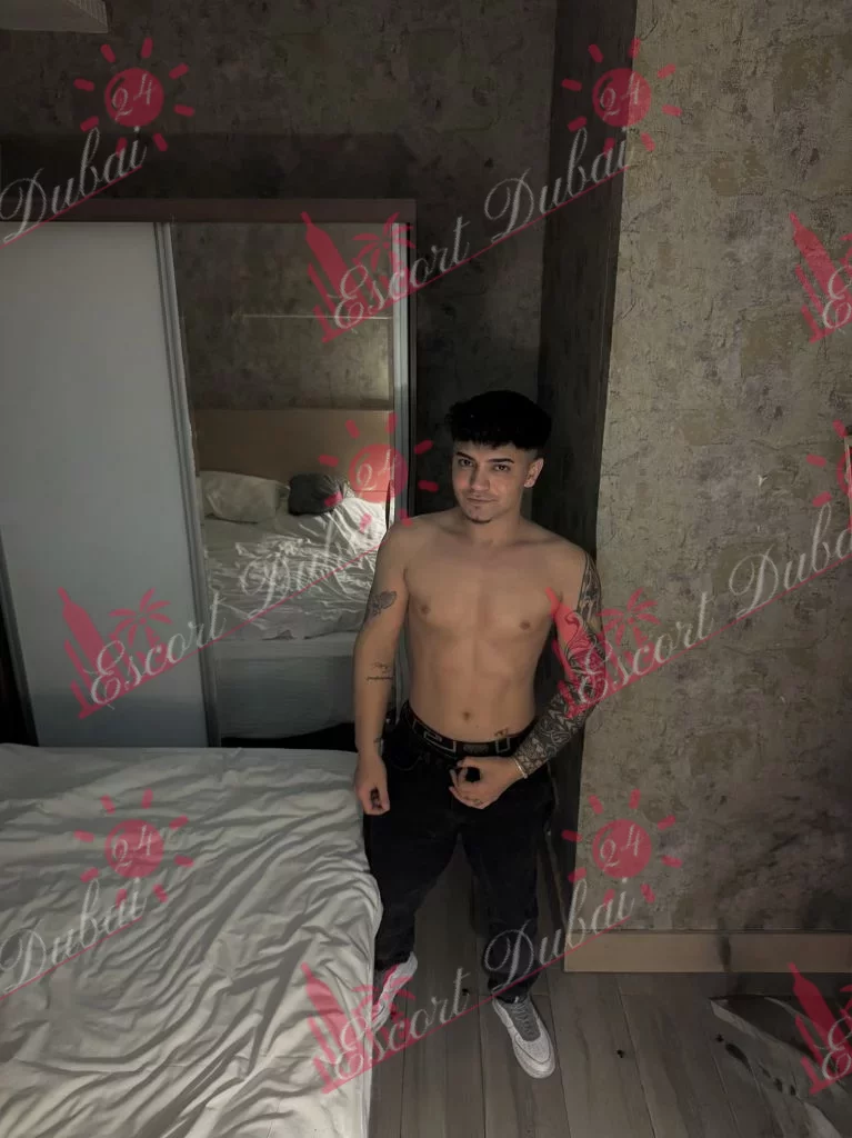 Matthew, 21 years old, 175 cm