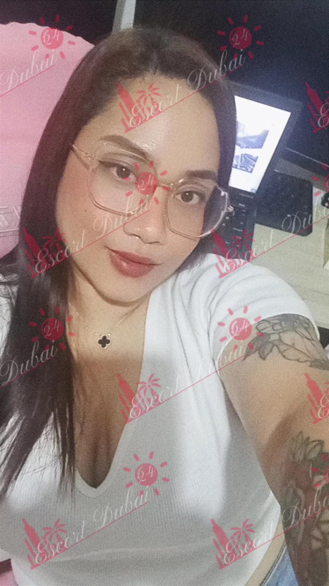 Paris, 28 years old, 154 cm
