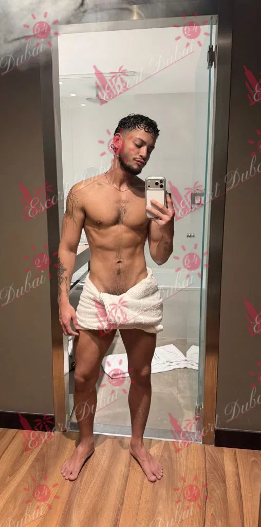Sebastian, 24 years old, 175 cm