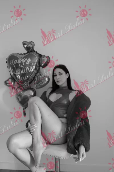 Tessa, 25 years old, 178 cm, small