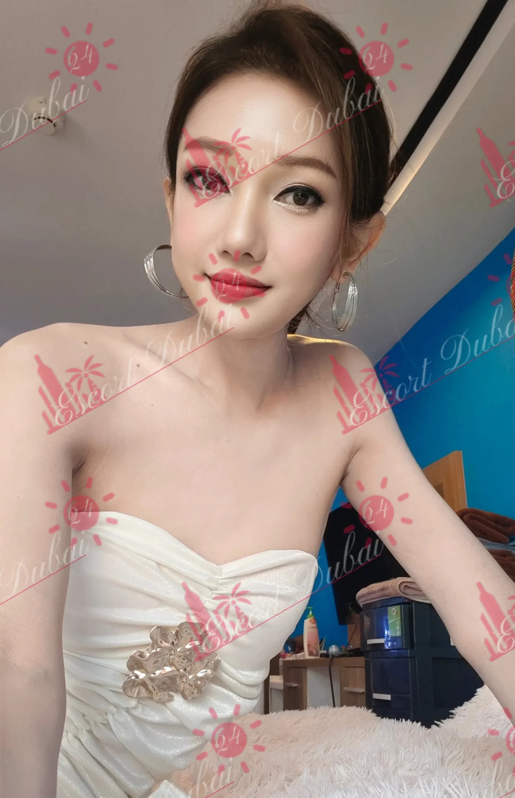 Zulfia, 170 cm, small