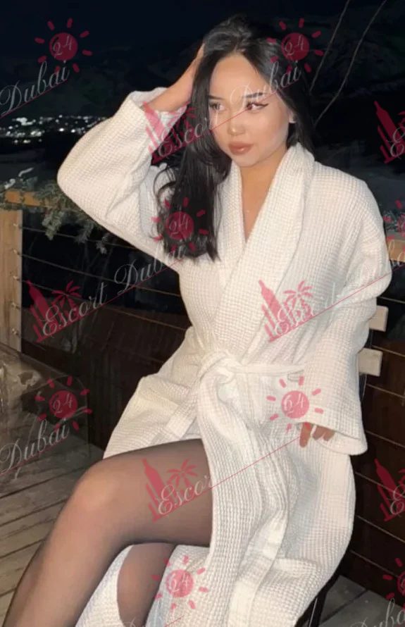 Farida, 19 years old, 164 cm, 2
