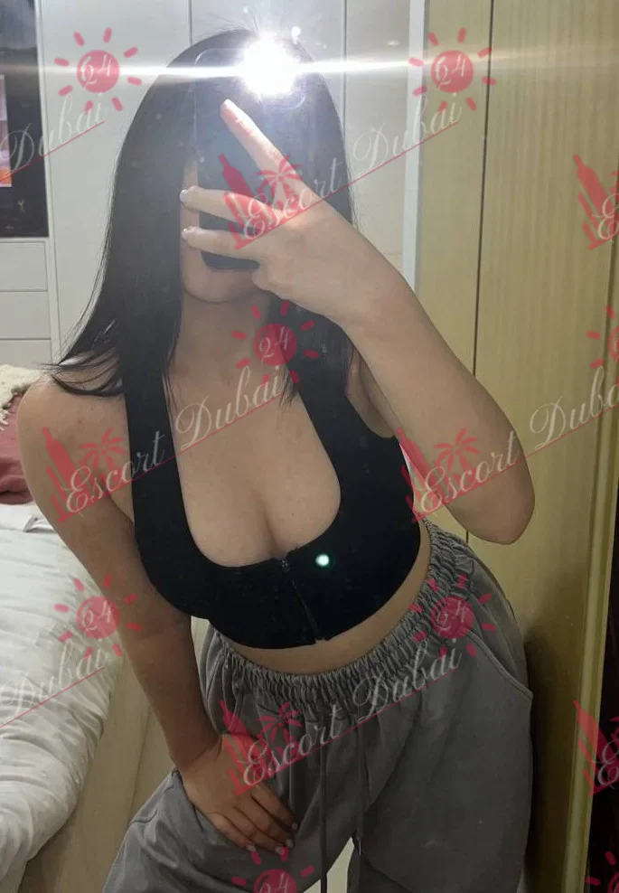 Farida, 19 years old, 164 cm, 2