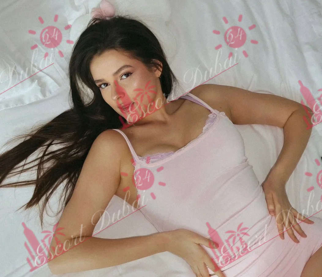 Stefania, 23 years old, 173 cm, 3