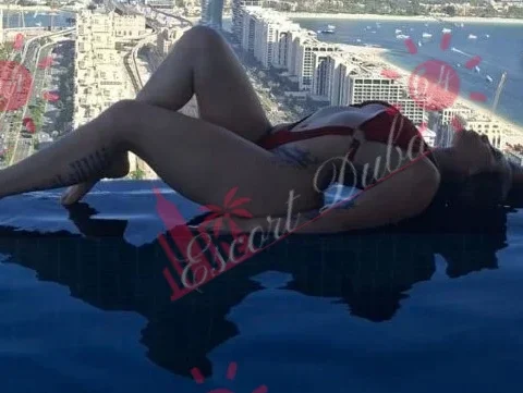 Elvira, 25 — Colombian escort in DIFC, Dubai