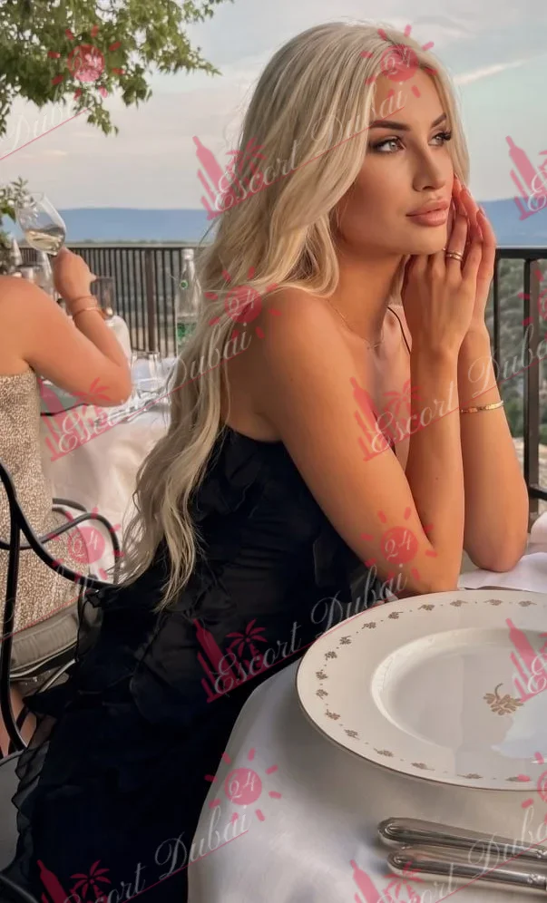 Alyona, 23 years old, 172 cm, 2
