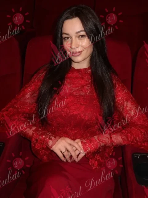 Karina, 33 — 167 cm, large bust, second photo